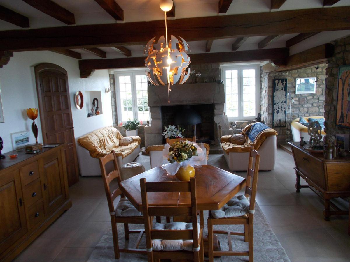 Les Ajoncs Bed and Breakfast Plougrescant Εξωτερικό φωτογραφία