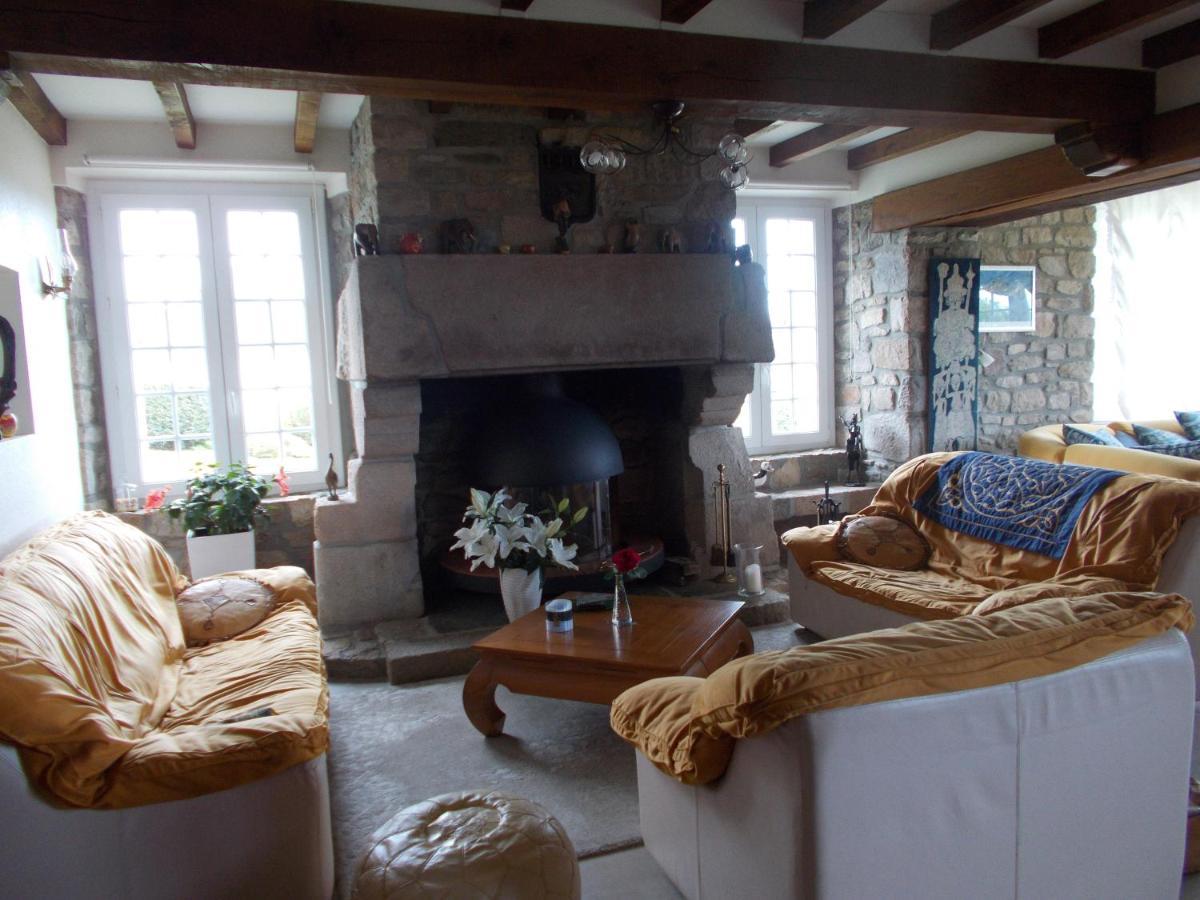 Les Ajoncs Bed and Breakfast Plougrescant Εξωτερικό φωτογραφία