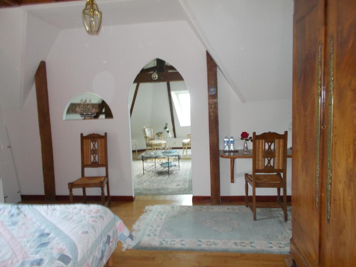 Les Ajoncs Bed and Breakfast Plougrescant Εξωτερικό φωτογραφία